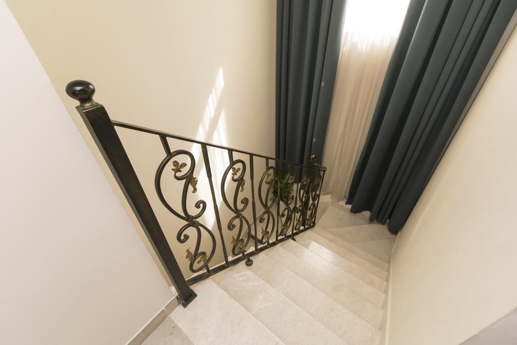 Marmara Hotel Apartments Дубай Экстерьер фото